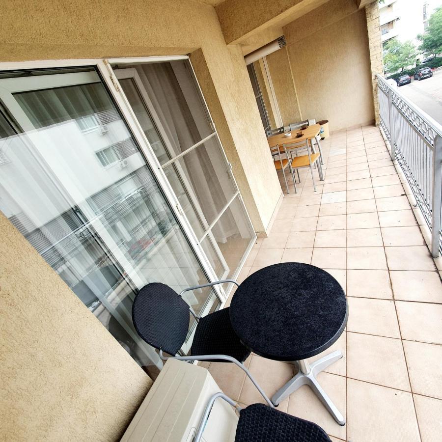 Summer Lake Apartment Мамая Екстериор снимка