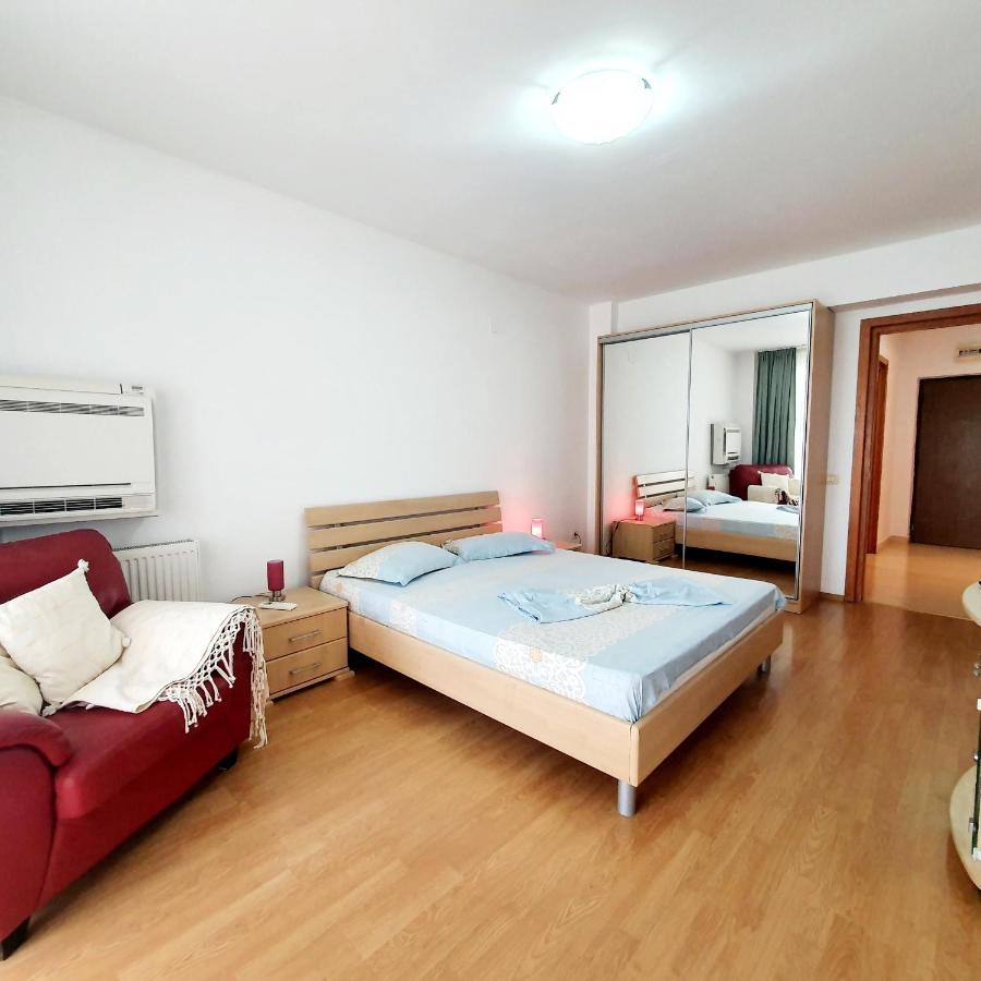 Summer Lake Apartment Мамая Екстериор снимка